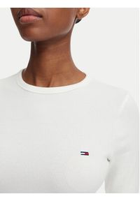 Tommy Jeans Bluzka DW0DW22783 Biały Slim Fit. Kolor: biały. Materiał: bawełna #4