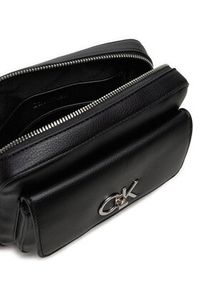 Calvin Klein Torebka Re-Lock Camera Bag W/Flap_Pbl K60K612538 Czarny. Kolor: czarny. Materiał: skórzane #3