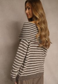 Renee - Jasnobrązowy Pasiasty Sweter z Domieszką Wełny i Wiskozy z Odkrytymi Ramionami Nelevia. Okazja: na co dzień. Kolor: brązowy. Materiał: wełna, wiskoza. Styl: klasyczny, casual, elegancki #2