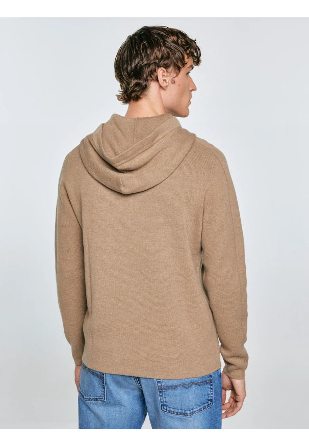 Big-Star - Sweter męski z kapturem beżowy Hoodsy 805. Typ kołnierza: kaptur. Kolor: beżowy. Materiał: jeans. Styl: klasyczny