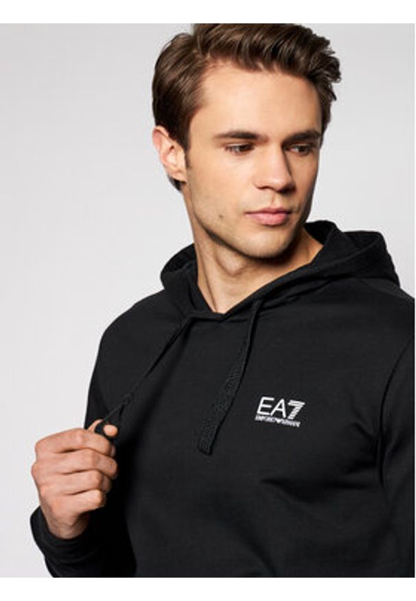 EA7 Emporio Armani Bluza 8NPM04 PJ05Z 1200 Czarny Regular Fit. Kolor: czarny. Materiał: bawełna