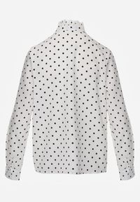 Renee - Biała Falbaniasta Koszula z Wiskozy w Kropki ze Stójką Aegista. Typ kołnierza: kołnierzyk stójkowy. Kolor: biały. Materiał: wiskoza. Wzór: kropki #4
