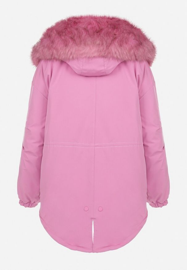 Born2be - Różowa Kurtka Parka Oversize z Futerkiem Mitto. Kolor: różowy. Materiał: futro. Długość rękawa: długi rękaw. Długość: długie. Sezon: zima, jesień. Styl: klasyczny, elegancki