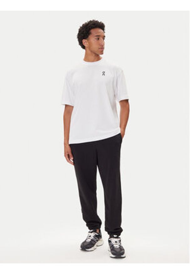 On T-Shirt Club-T 1ME1005 Biały Relaxed Fit. Kolor: biały. Materiał: bawełna