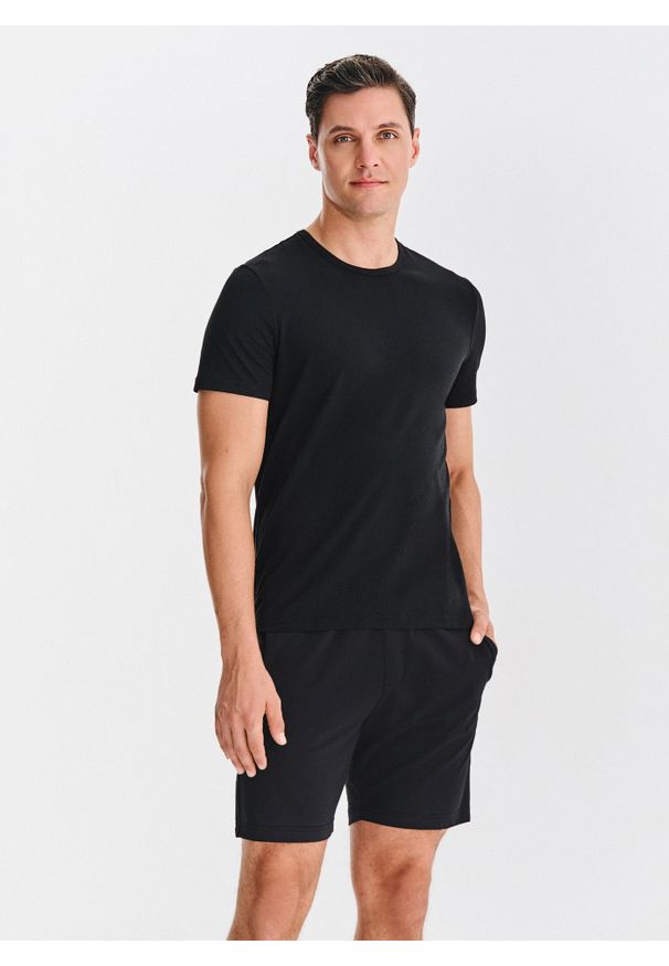 Pako Lorente - PAKO LORENTE – Męski t-shirt w czarnym kolorze, dwupak. Kolor: biały, czarny. Materiał: bawełna, elastan. Długość rękawa: krótki rękaw. Długość: krótkie. Wzór: gładki