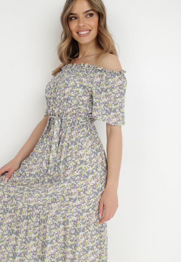 Born2be - Fioletowo-Żółta Sukienka z Bawełny Thesamia. Kolor: fioletowy. Materiał: bawełna. Wzór: kwiaty, nadruk. Długość: maxi