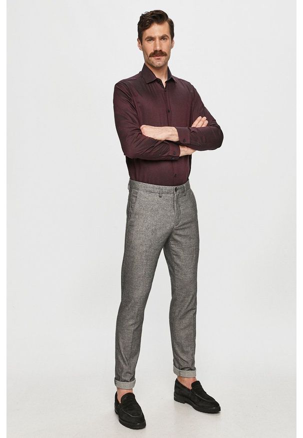 Selected Homme - Koszula. Typ kołnierza: kołnierzyk klasyczny. Kolor: fioletowy. Styl: klasyczny
