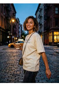 Sinsay - Bawełniana koszulka z napisem - żółty. Kolor: żółty. Materiał: bawełna. Wzór: napisy #1