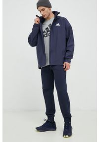 Adidas - adidas kurtka przeciwdeszczowa męska kolor granatowy przejściowa. Okazja: na co dzień. Typ kołnierza: kaptur. Kolor: niebieski. Materiał: materiał. Styl: casual #3