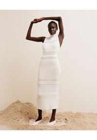 ACLER AUSTRALIA - Dzianinowa sukienka Nadia. Kolor: biały. Materiał: dzianina. Wzór: ze splotem. Długość: midi