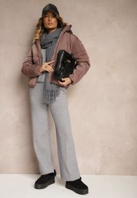 Renee - Fioletowa Pikowana Kurtka z Odpinanym Kapturem Miarisa. Okazja: na co dzień. Kolor: fioletowy. Materiał: jeans. Wzór: aplikacja. Styl: klasyczny, casual, elegancki #3