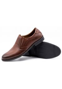 Olivier Eleganckie buty męskie 283T2 Lu brązowe. Kolor: brązowy. Styl: elegancki