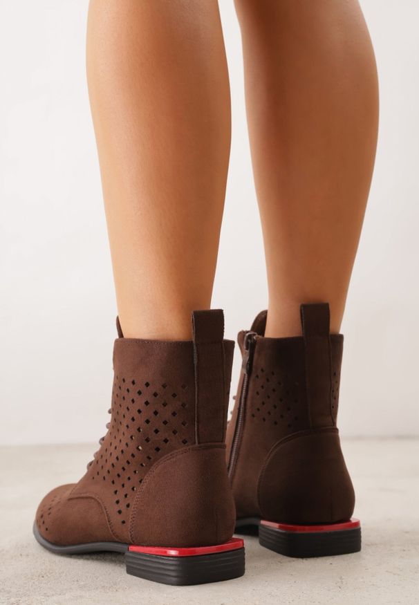 Born2be - Brązowe Botki Trzewiki VICES z Ażurową Cholewką Bissen. Okazja: do pracy, na co dzień, na spotkanie biznesowe. Kolor: brązowy. Materiał: materiał, jeans, dzianina. Szerokość cholewki: normalna. Wzór: ażurowy. Styl: elegancki, biznesowy, casual