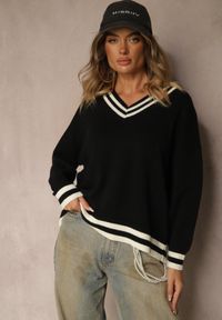 Renee - Czarny Sweter Preppy z Dodatkiem Kaszmiru Lincire. Typ kołnierza: dekolt w serek. Kolor: czarny. Materiał: kaszmir. Wzór: aplikacja. Styl: elegancki #2