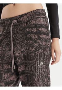 Adidas by Stella McCartney - adidas by Stella McCartney Spodnie dresowe JN2216 Czarny Regular Fit. Kolor: czarny. Materiał: bawełna