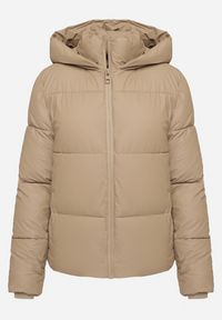 Born2be - Brązowa Pikowana Kurtka o Prostym Kroju z Kapturem i Kieszeniami Leolea. Okazja: na spacer, na co dzień. Typ kołnierza: kaptur. Kolor: beżowy, brązowy. Materiał: jeans. Sezon: zima. Styl: casual #2