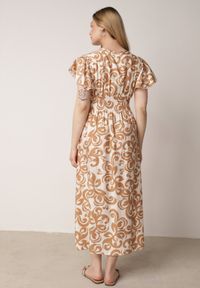 Born2be - Brązowa Wiskozowa Sukienka z Kopertowym Dekoltem i Gumkami w Talii Shyraya. Okazja: na co dzień. Typ kołnierza: dekolt kopertowy. Kolor: brązowy. Materiał: wiskoza. Typ sukienki: kopertowe. Styl: casual #7