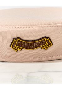 RUSLAN BAGINSKIY - Beżowy beret ozdobiony naszywką. Kolor: beżowy. Materiał: wełna, materiał. Wzór: aplikacja #3