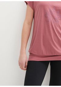 bonprix - Shirt sportowy, Loose Fit. Kolor: fioletowy. Wzór: nadruk, kwiaty. Styl: sportowy #3