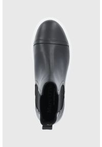 Marc O'Polo Sztyblety skórzane damskie kolor czarny na platformie. Nosek buta: okrągły. Kolor: czarny. Materiał: skóra. Obcas: na platformie #4