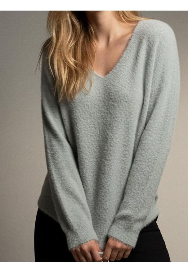 Sinsay - Sweter - zielony. Kolekcja: plus size. Kolor: zielony. Materiał: materiał. Długość rękawa: długi rękaw. Długość: długie