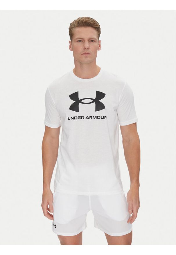 Under Armour Szorty sportowe Vanish Woven 6in 1373718 Biały Regular Fit. Kolor: biały. Materiał: syntetyk