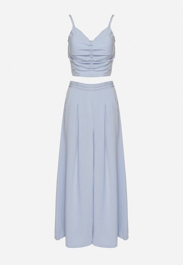 Born2be - Jasnoniebieski Komplet z Wiskozą Top z Usztywnianymi Miseczkami i Szerokie Spodnie Lortebis. Kolor: niebieski. Materiał: wiskoza. Wzór: aplikacja