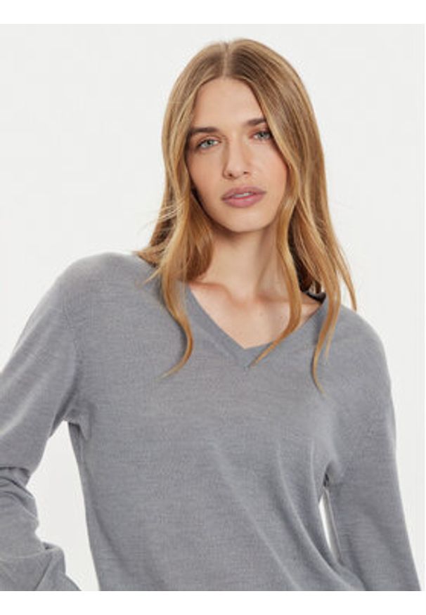 United Colors of Benetton - United Colors Of Benetton Sweter 11AHD401L Szary Regular Fit. Kolor: szary. Materiał: wełna
