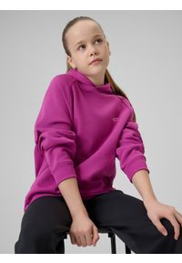 4f - 4F Bluza dresowa loose z kapturem dziewczęca - różowa 134/140 (8-10 lat). Okazja: na co dzień, na spacer, na uczelnię. Typ kołnierza: kaptur. Kolor: różowy. Materiał: dresówka. Długość rękawa: raglanowy rękaw. Sezon: lato. Styl: casual #1