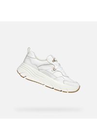Trenerzy damscy Geox Diamanta. Kolor: biały. Materiał: skóra, materiał, syntetyk. Szerokość cholewki: normalna. Sport: turystyka piesza #1