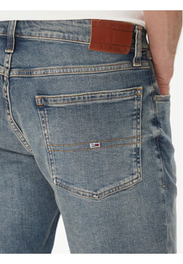 Tommy Jeans Szorty jeansowe DM0DM20948 Niebieski Regular Fit. Kolor: niebieski. Materiał: bawełna