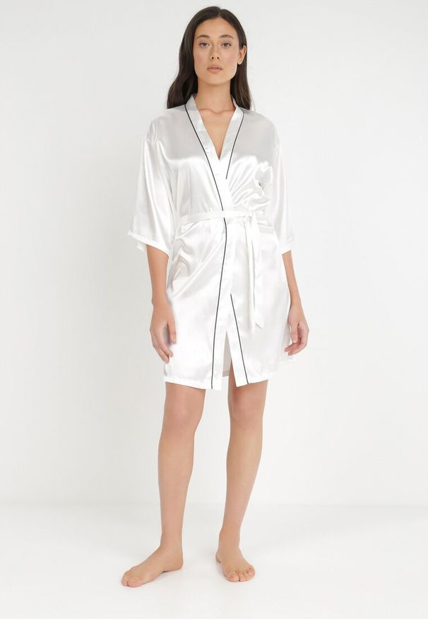Born2be - Biały Szlafrok Aedora. Kolor: biały. Materiał: satyna, tkanina, materiał