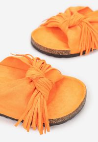 Renee - Pomarańczowe Klapki Sabophia. Okazja: na co dzień. Nosek buta: otwarty. Kolor: pomarańczowy. Styl: casual, boho #4