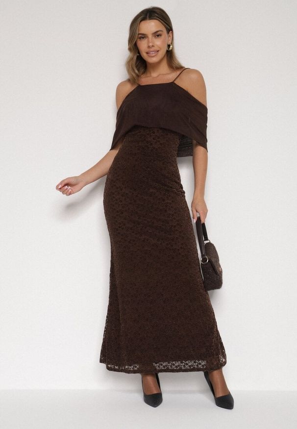 Born2be - Brązowa Asymetryczna Sukienka z Falbaną Nawedina. Kolor: brązowy. Materiał: poliester. Typ sukienki: asymetryczne