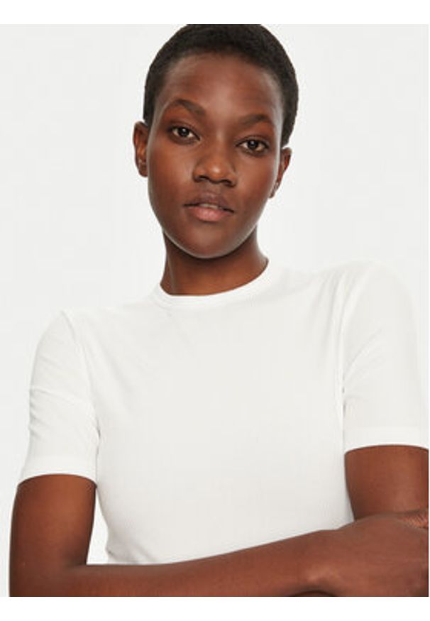 Calvin Klein T-Shirt K20K208052 Biały Slim Fit. Kolor: biały