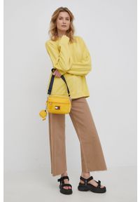 Billabong bluza damska kolor żółty gładka. Kolor: żółty. Materiał: dzianina. Długość rękawa: długi rękaw. Długość: długie. Wzór: gładki #4