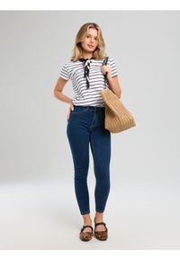 Sinsay - Bawełniana koszulka z kieszonką - wielobarwny. Materiał: bawełna