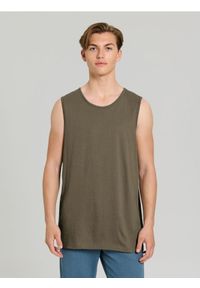 Sinsay - Bawełniany tank top basic - khaki. Kolor: brązowy. Materiał: bawełna