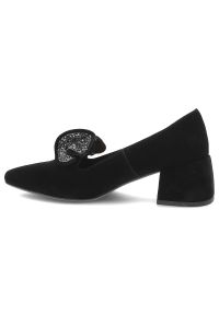 Czarne Czółenka S.Barski Eleganckie Buty Damskie Z Broszką. Kolor: czarny. Szerokość cholewki: normalna. Wzór: aplikacja. Obcas: na obcasie. Styl: elegancki. Wysokość obcasa: średni #2