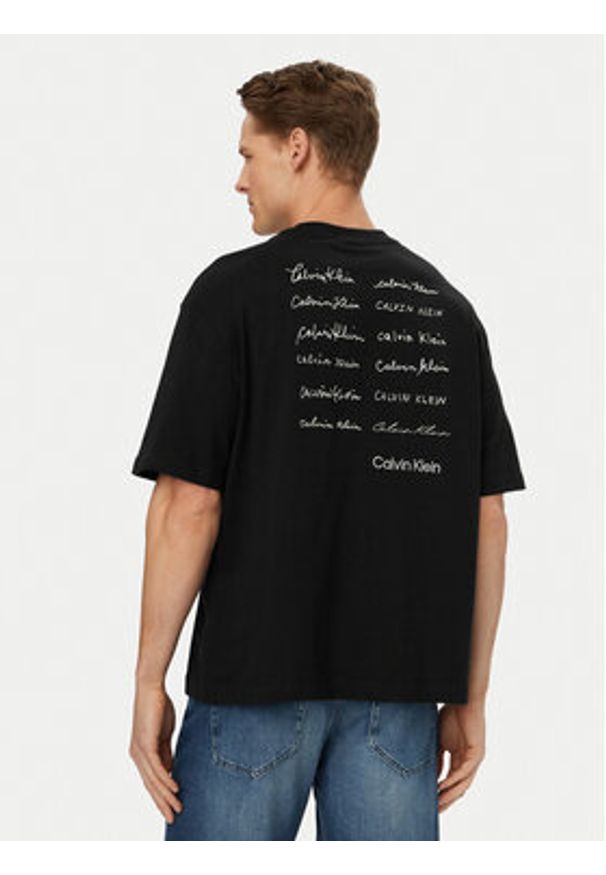 Calvin Klein Jeans T-Shirt LV04RE828G Czarny Regular Fit. Kolor: czarny. Materiał: bawełna