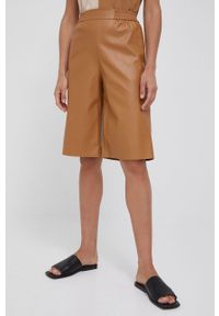 Sisley szorty damskie kolor beżowy gładkie high waist. Stan: podwyższony. Kolor: beżowy. Materiał: materiał. Wzór: gładki #4