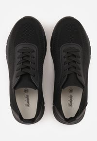 Born2be - Czarne Dzianinowe Sneakersy na Grubej Podeszwie ze Żłobieniami Enolora. Okazja: na co dzień, na spacer. Kolor: czarny. Materiał: dzianina. Szerokość cholewki: normalna. Sport: turystyka piesza, fitness #7