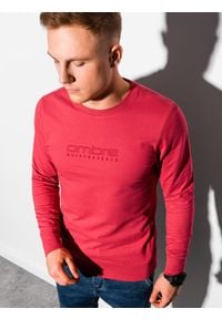 Ombre Clothing - Bluza męska bez kaptura z nadrukiem B1160 - czerwona - XL. Typ kołnierza: bez kaptura. Kolor: czerwony. Materiał: bawełna, poliester. Wzór: nadruk #4