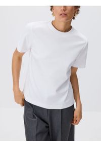 Reserved - T-shirt z bawełny merceryzowanej - biały. Kolor: biały. Materiał: bawełna