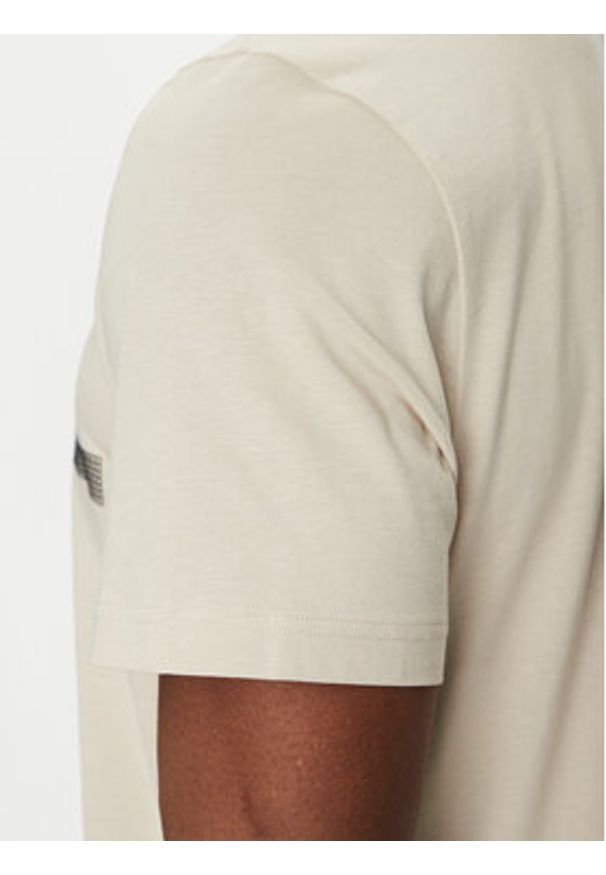 BOSS T-Shirt Glamping 50538923 Beżowy Relaxed Fit. Kolor: beżowy. Materiał: bawełna