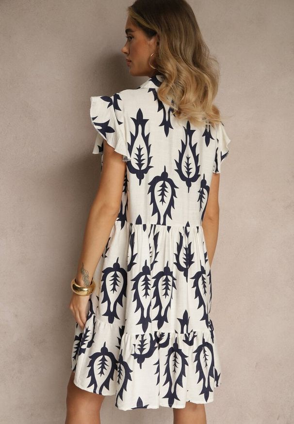 Renee - Biało-Granatowa Koszulowa Sukienka z Lnem i Wiskozą o Rozkloszowanym Kroju Aranese. Okazja: na co dzień. Typ kołnierza: kołnierzyk klasyczny. Kolor: biały. Materiał: len, wiskoza. Długość rękawa: krótki rękaw. Sezon: lato. Typ sukienki: koszulowe. Styl: klasyczny, casual