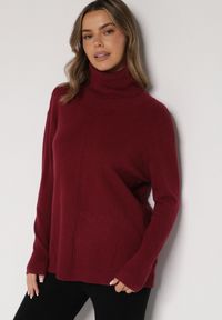 Born2be - Bordowy Sweter z Golfem i Dodatkiem Kaszmiru Rorizia. Okazja: na co dzień, do pracy. Typ kołnierza: golf. Kolor: czerwony. Długość: długie. Wzór: aplikacja. Materiał: kaszmir. Długość rękawa: długi rękaw. Sezon: zima, jesień. Styl: klasyczny, casual #1
