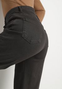 Born2be - Ciemnoszare Szerokie Jeansy z Wysokim Stanem Vetiluna. Okazja: na co dzień. Stan: podwyższony. Kolor: szary. Styl: casual, elegancki #7