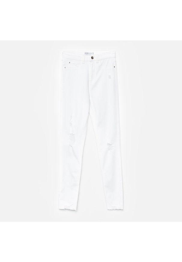 Cropp - Jeansy super high waist - Biały. Stan: podwyższony. Kolor: biały