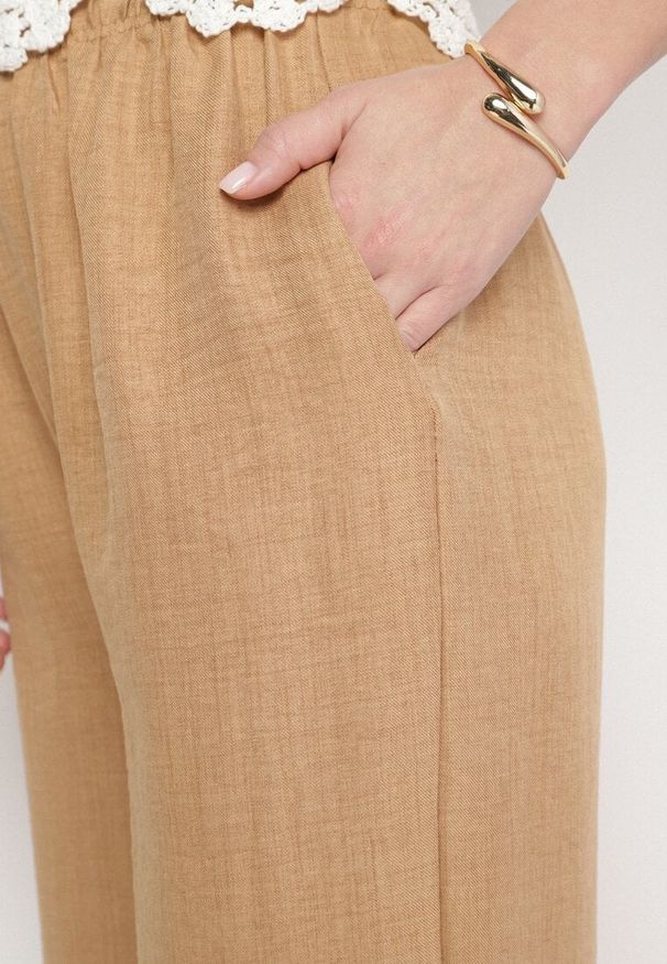 Born2be - Ciemnobeżowe Szerokie Spodnie Palazzo z Wysokim Stanem Aranwenna. Okazja: na spacer, na co dzień. Stan: podwyższony. Kolor: beżowy. Styl: elegancki, casual